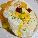 Foto de Huevos rotos ecológicos Rujamar con crema de carabinero y patata panadera