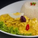 Foto de Aji de Gallina (hebras de Pollo en suave crema de aji amarillo y parmesano)