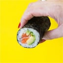Foto de Salmon Avo Hand Roll