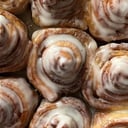 Foto de CAFÉ + ROLL DE CANELA