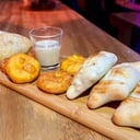 Foto de TABLA DE EMPANADAS