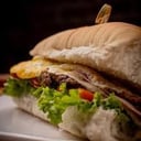 Foto de Lomito con Lechuga y Tomate