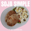 Foto de Mila de soja simple con ensalada verde