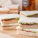 Foto de Sandwiches de Miga Triples