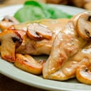 Foto de Pechuga en salsa de champiñones 