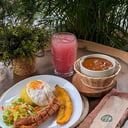 Foto de Almuerzo Con Chicharron