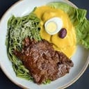 Foto de TALLARINES VERDES CON BISTEC Y PAPA A LA HUANCAINA