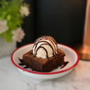 Foto de BROWNIE CON HELADO AMERICANO 