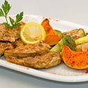 Foto de Mollejas Laqueadas al Limón Con Vegetales Asados