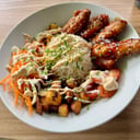 Foto de Bowl Alitas Bbq o Cerdo Teriyaki