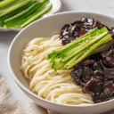 Foto de 🌱JJAJANGMYON VEGANO | 짜장면