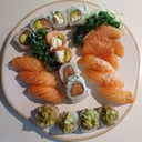 Foto de COMBO PACIFICO (SOLO SALMON) 27 UNI
