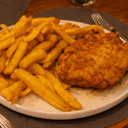 Foto de Suprema de pollo c / Guarniciòn