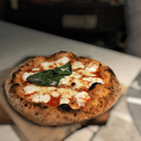 Foto de PIZZA AI QUATRO FORMAGGI NORMALE