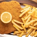 Foto de Milanesa de carne con papas baston