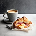 Foto de Infusión + Croissant J&Q (Chico)