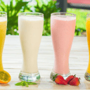 Foto de Jugo natural en leche (pequeño - grande)