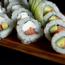 Foto de 15 mix rolls all salmon 