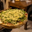 Foto de MUZZARELLA, JAMON CRUDO, RUCULA Y PARMESANO
