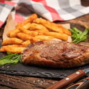 Foto de BIFE DE CHORIZO CON ENSALADA O PAPAS