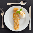 Foto de Panqueques con dulce de leche y helado de crema americana