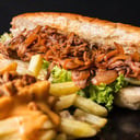 Foto de SANDWICH DE BONDIOLA BRASEADA CON FRITAS