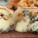 Foto de Empanada de cebolla roquefort y nuez