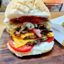 Foto de 2 Hamburguesas cheddar con papas