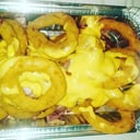 Foto de Aros de cebolla con cheddar y panceta
