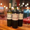 Foto de • MALBEC x 750 ml.
