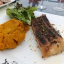 Foto de Matambre de cerdo al ajillo con pure de zapallo 