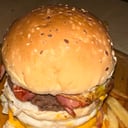 Foto de 2 hamburguesas simples 