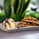 Foto de Pancake de plátano, chocolate y almendras.