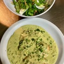 Foto de Filet de pollo al verdeo con guarnicion.