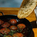 Foto de CHORIZOS AL VINO