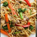 Foto de TALLARIN SALTEADO VEGETARIANO