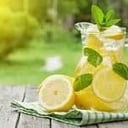 Foto de jarra de limonada