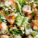 Foto de Caesar con pollo