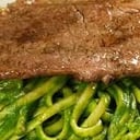 Foto de Tallarin verde con bisteck 