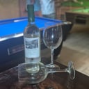 Foto de Botella vino Blanco seco - Dry White wine bottle