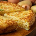 Foto de Tortilla de papas con ensalada