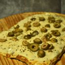 Foto de 02 - Muzzarella con aceitunas.