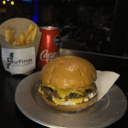 Foto de Burger Junior Doble + Lata gaseosa