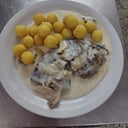 Foto de LOMO AL CHAMPIÑÓN CON PAPAS NOISETTE
