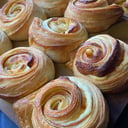 Foto de CRUFFIN DE JAMON Y QUESO
