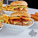 Foto de HAMBURGUESA VANCOUVER (PAPAS A LA FRANCESA POR $25 MAS)