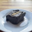 Foto de baklava de mani y chocolate