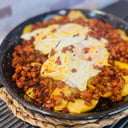 Foto de Huevos rotos con picadillo de chorizo